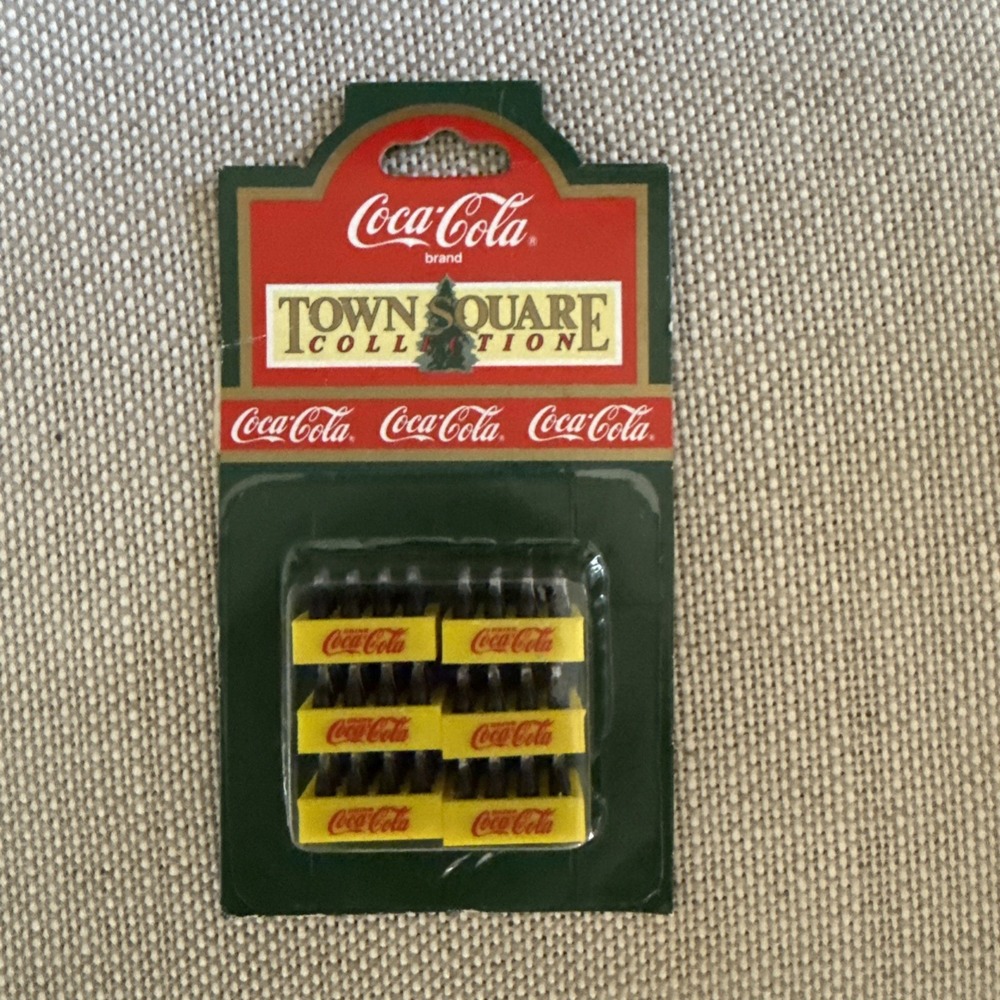 NEW COCA COLA TOWN SQUARE COLLECTION -6 PACK COCA COLA CASES 1992  #7900 sealed